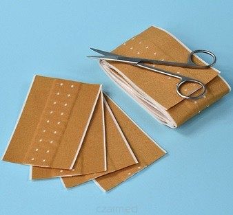 Plaster z opatrunkiem do cięcia 8 cm x 1m